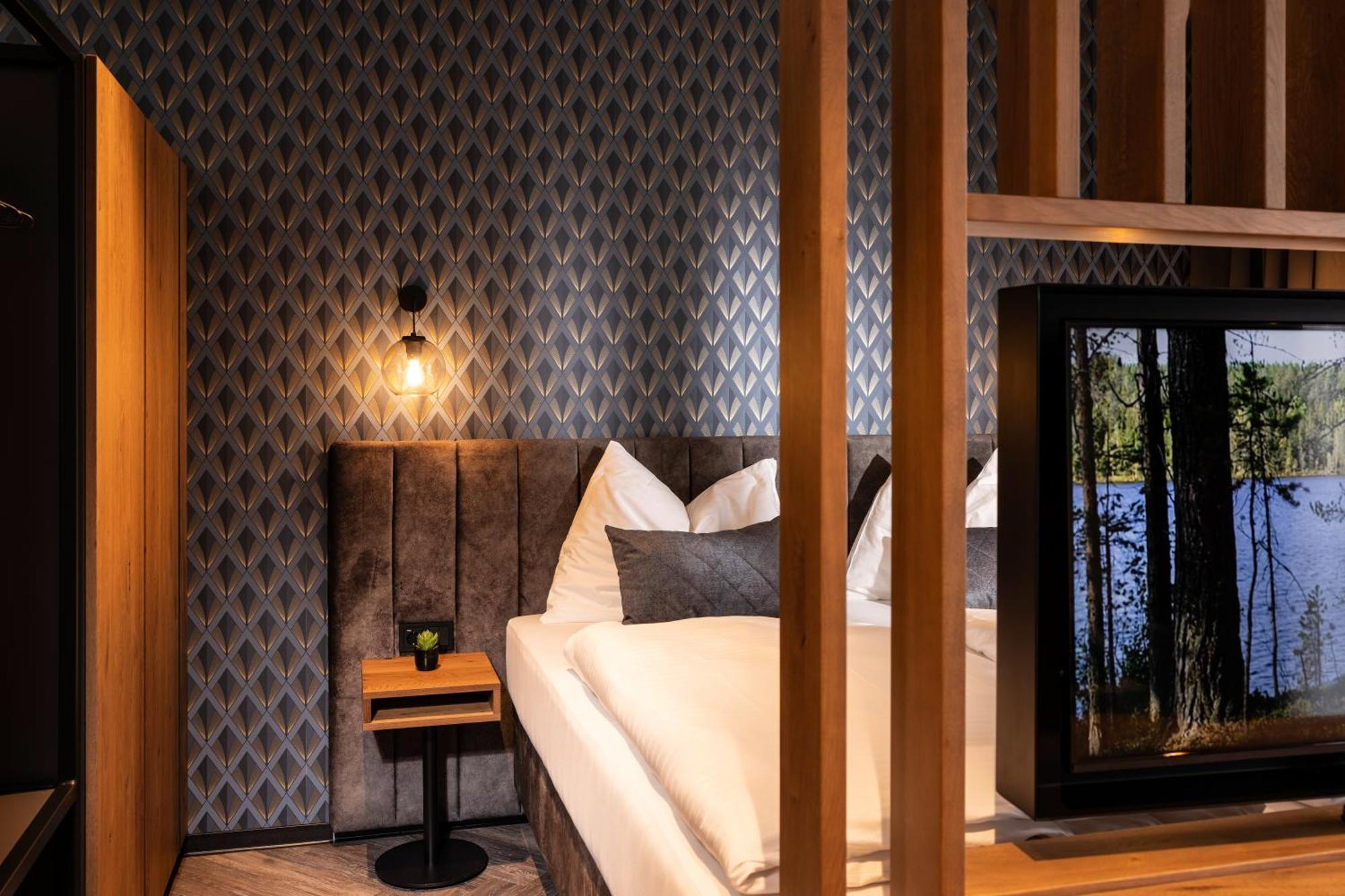 Zeit Und Raum Hotel - Self Check-In Eggelsberg Kültér fotó