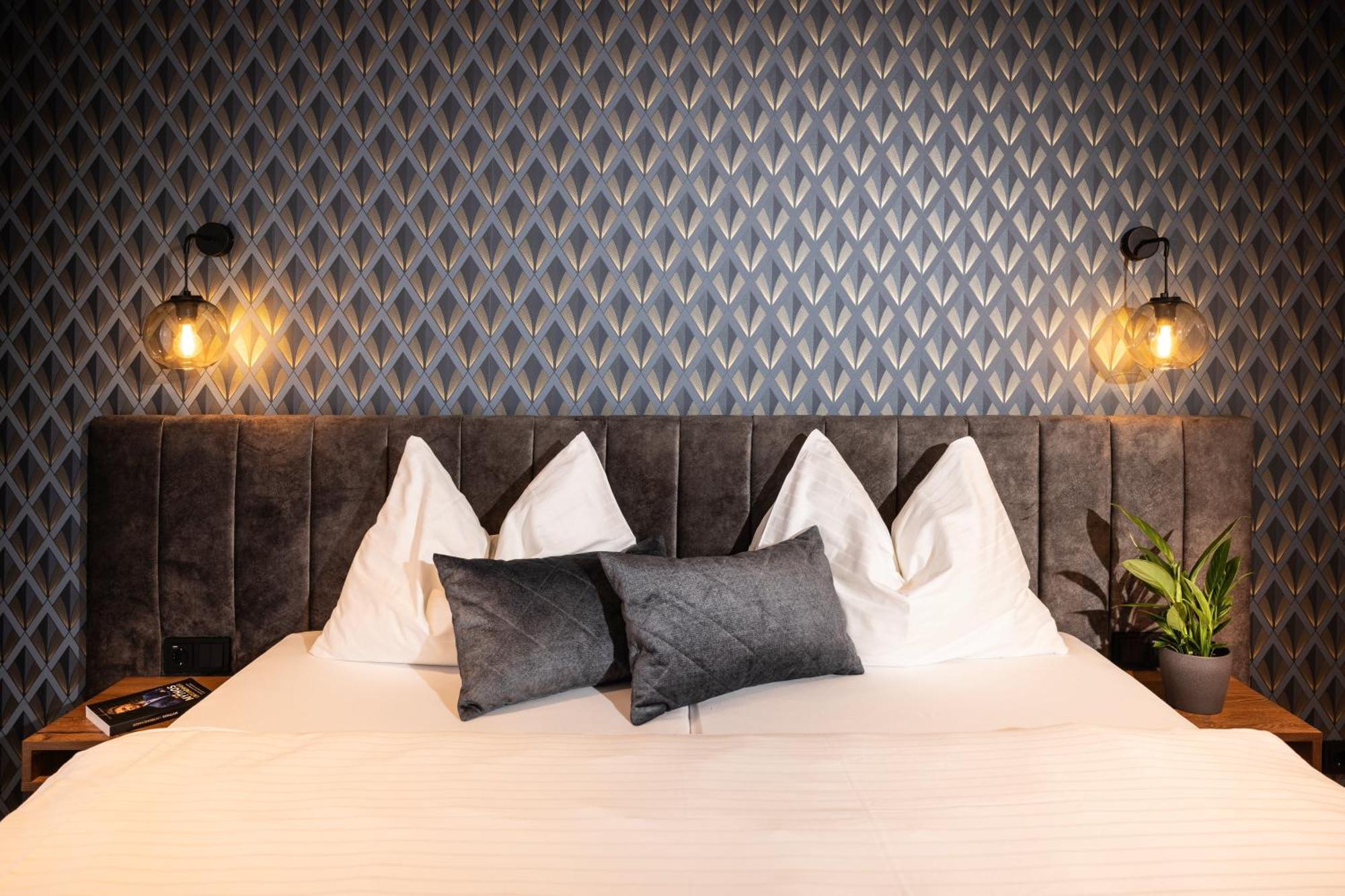 Zeit Und Raum Hotel - Self Check-In Eggelsberg Kültér fotó